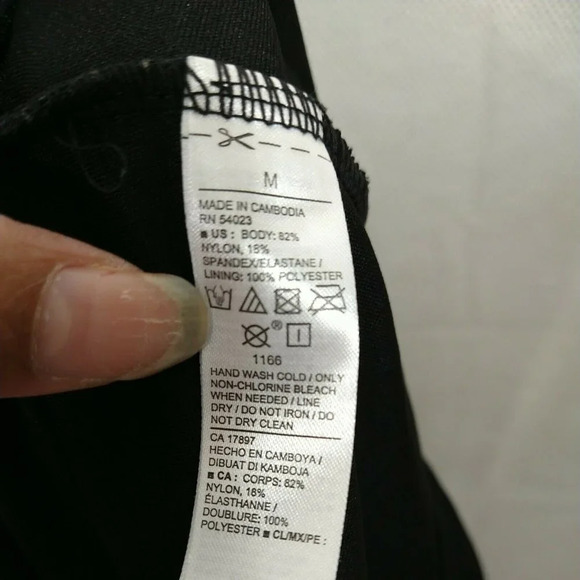 Old Navy One Piece Swimsuit Women Size M Black Removable Padding Tie Front - Picture 6 of 8